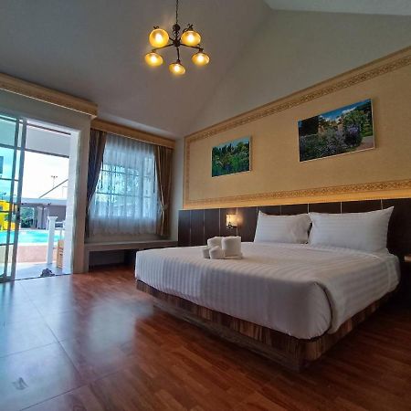 English Resotel : อิงลิช รีโซเทล Nakhon Si Thammarat Esterno foto