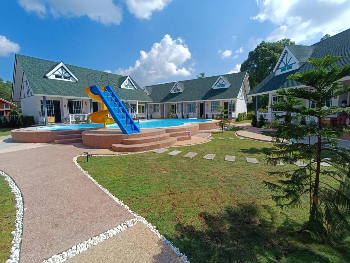 English Resotel : อิงลิช รีโซเทล Nakhon Si Thammarat Esterno foto